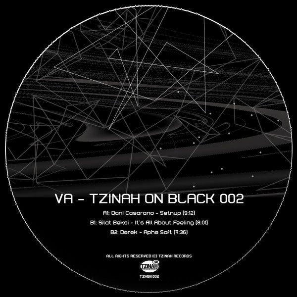 Tzinah On Black 002